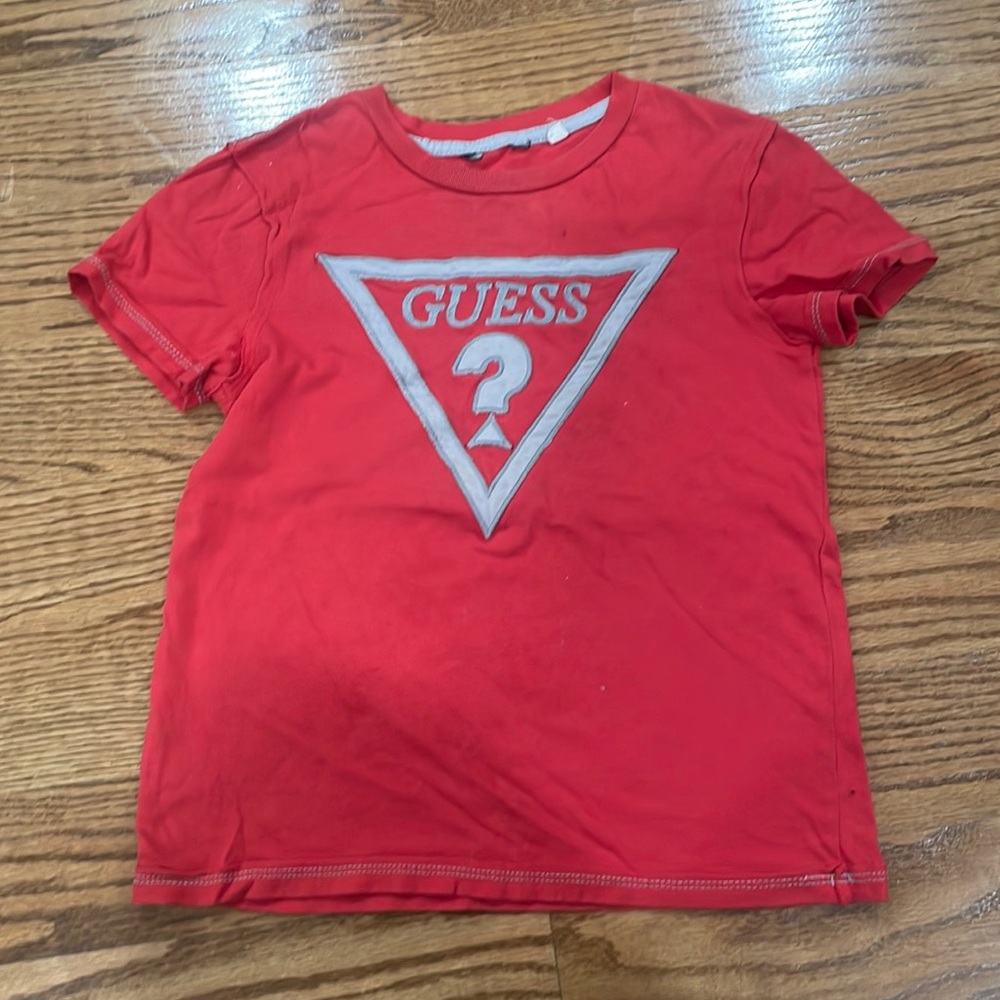 T shirt size 4/5 good condition kids